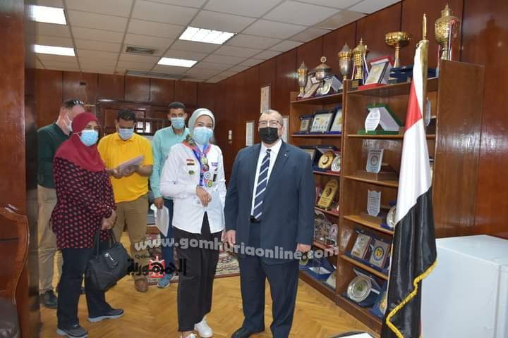 تكريم الطلاب المثاليين فى الجوالة والخدمة العامة بجامعة مدينة السادات .. صور