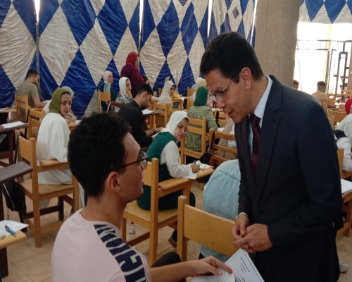 الدكتور ناصر الجيزاوي رئيس جامعة بنها