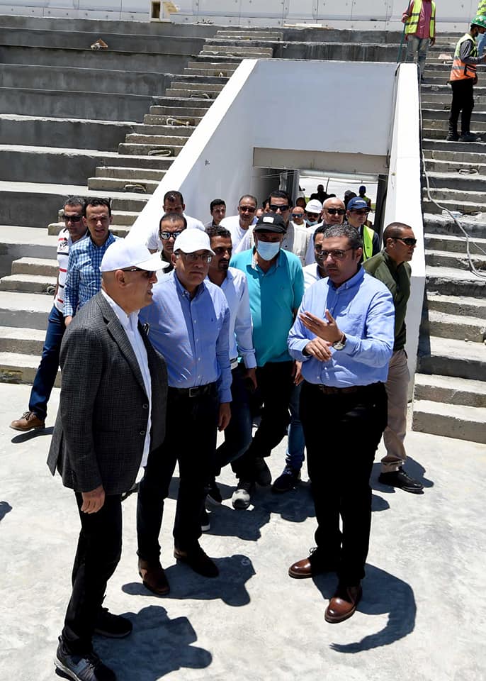 رئيس الوزراء يتفقد مشروع 
