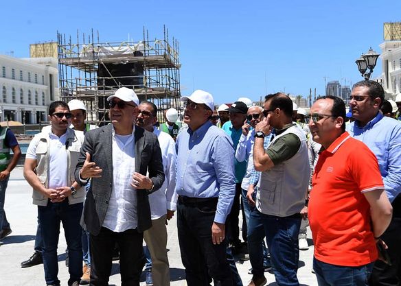 رئيس الوزراء يتفقد مشروع 