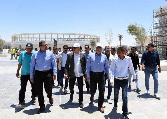 رئيس الوزراء يتفقد مشروع 