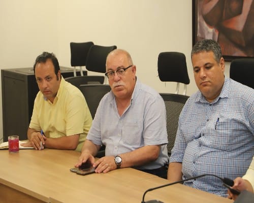     العمل تبحث مع شركاء إجتماعيين تطوير التدريب على 9 مهن