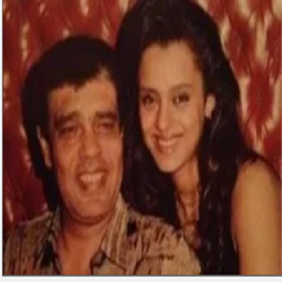 رشا سامي العدل مع والدها الراحل 