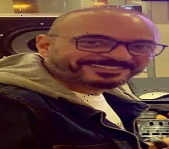 الموزع  الموسيقى عمرو عبد العزيز  