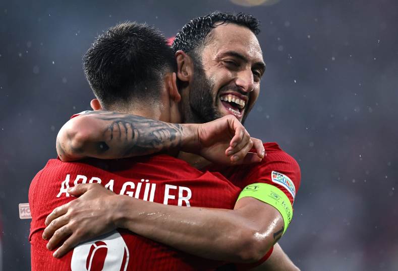 فرحة لاعبو تركيا بالفوز الكبير على جورجيا