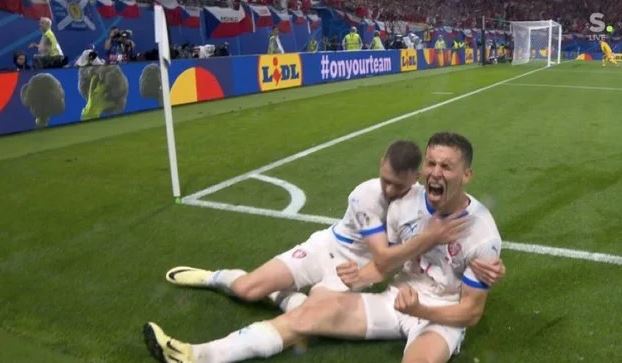 هدف بروفود العالمي فى شباك البرتغال
