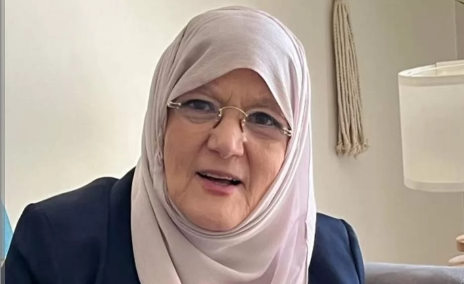 شمس البارودي برفقة زوجها الراحل بصورة من دولاب الذكريات 