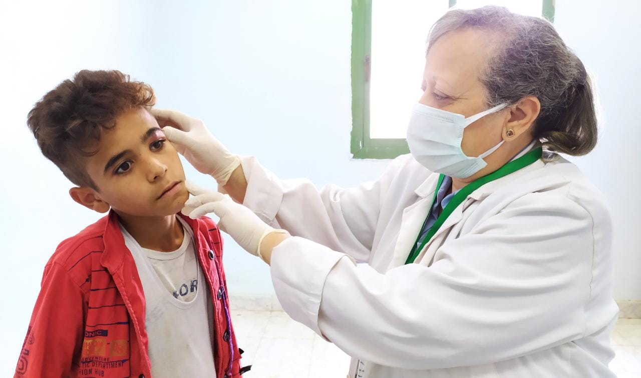  علاج 1202 مريضا في 7 تخصصات بقرية 