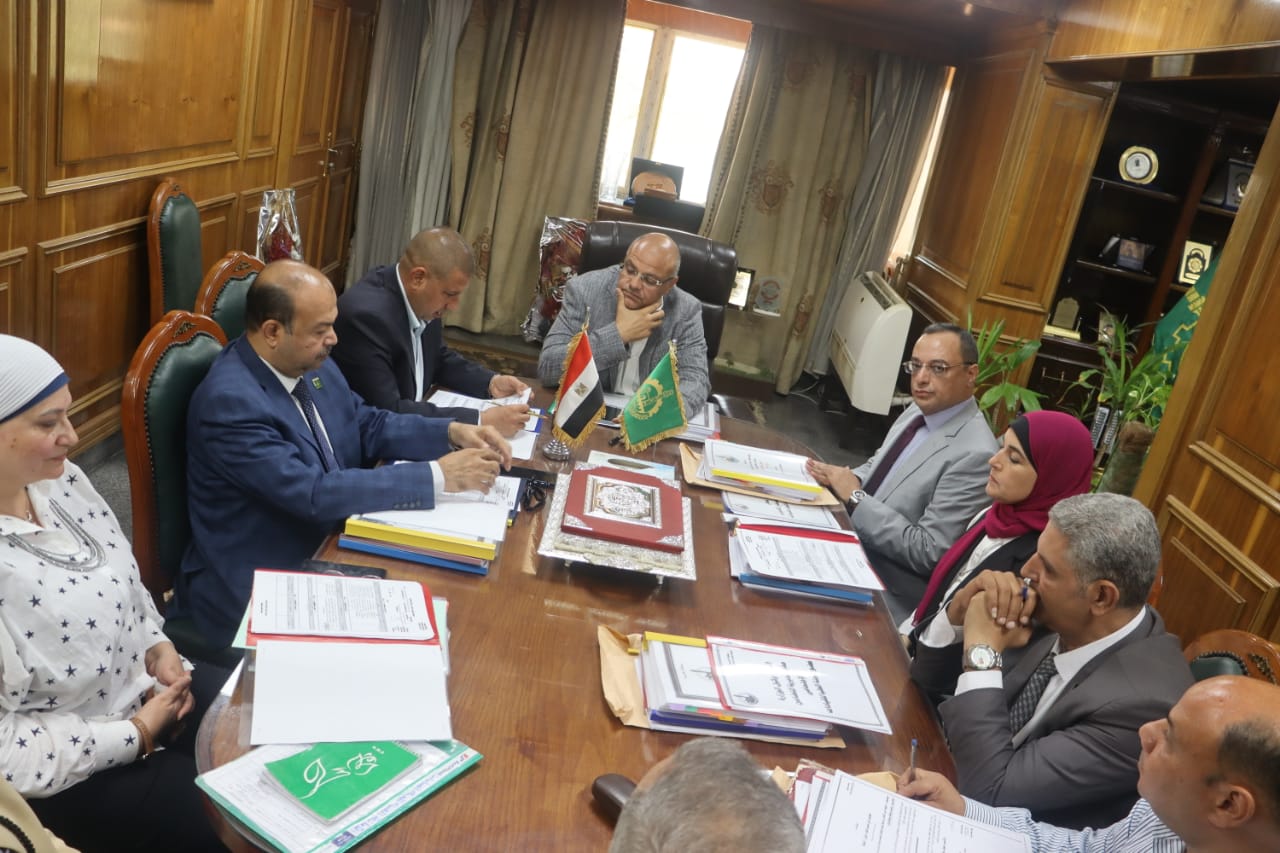 محافظ القليوبية  المهندس أيمن عطية