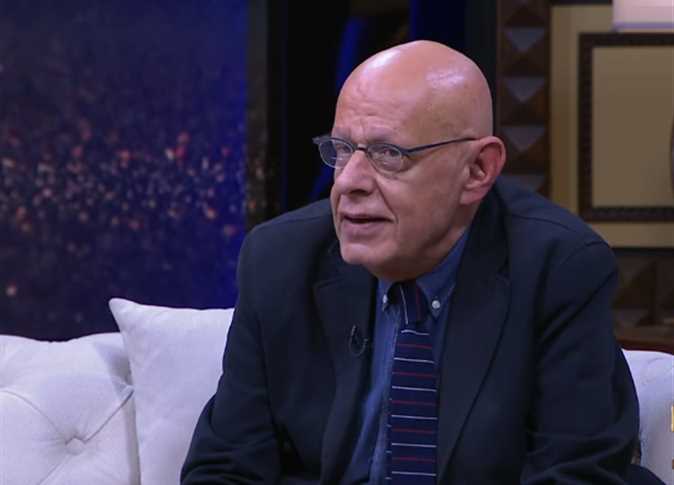 آخرهم هيثم شاكر..نجوم الفن يحاربون 