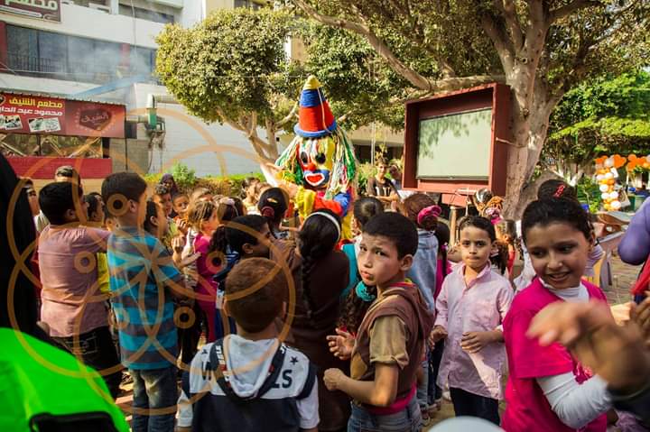 زواد للتنمية بالشرقية تهدى 300 طفل الزى المدرسى والمستلزمات المدرسية