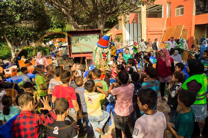 زواد للتنمية بالشرقية تهدى 300 طفل الزى المدرسى والمستلزمات المدرسية