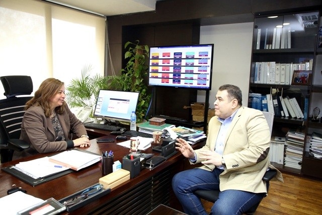 محرر بوابة الجمهورية مع  مي عبدالحميد رئيس صندوق الإسكان الاجتماعي