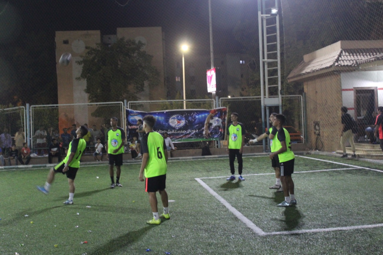 بحضور  