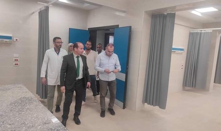 وكيل وزارة الصحة بالقليوبية خلال جولة تفقدية بمستشفى حميات بنها