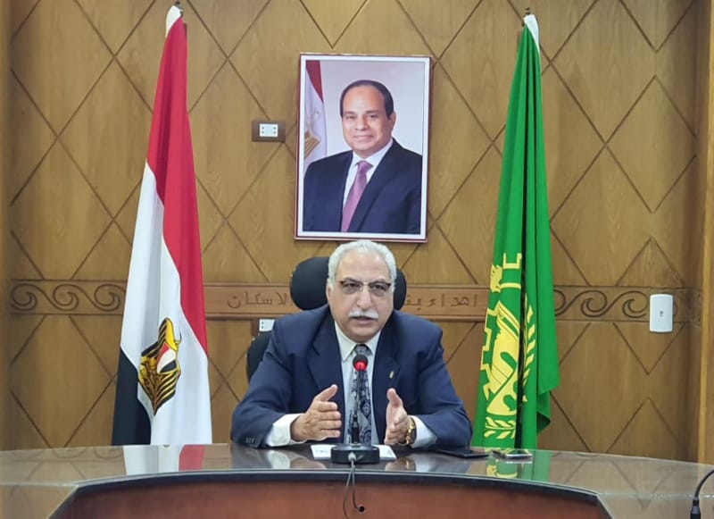 مدير تعليم القليوبية يجتمع بموجهي التربية الاجتماعية ومسؤول الاتحادات الطلابية