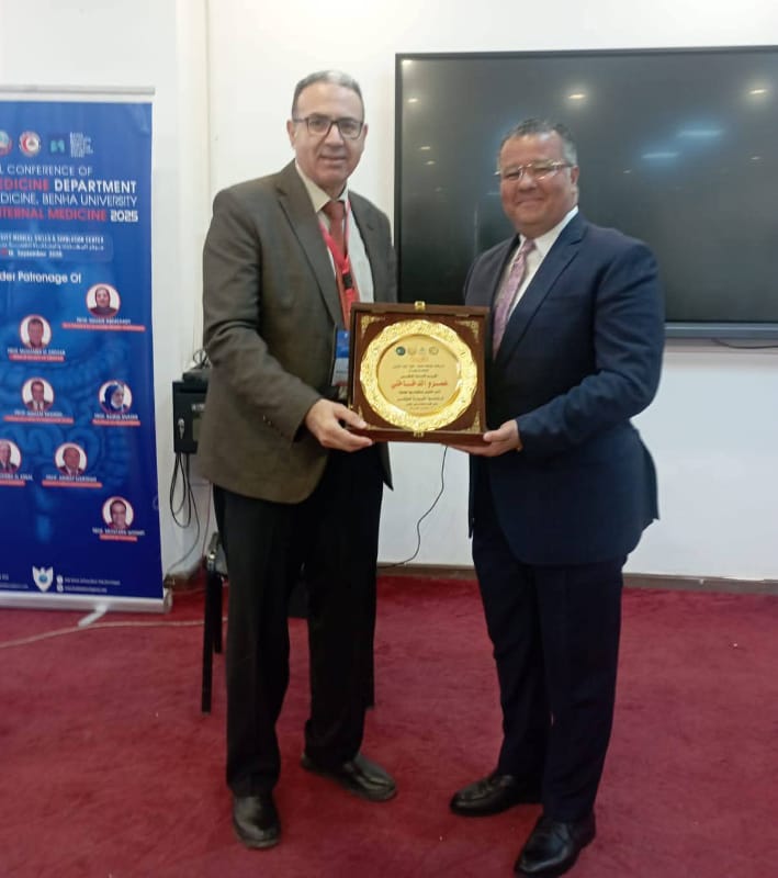 الأستاذ الدكتور عمرو الدخاخني المدير التنفيذي لمستشفيات جامعة بنها