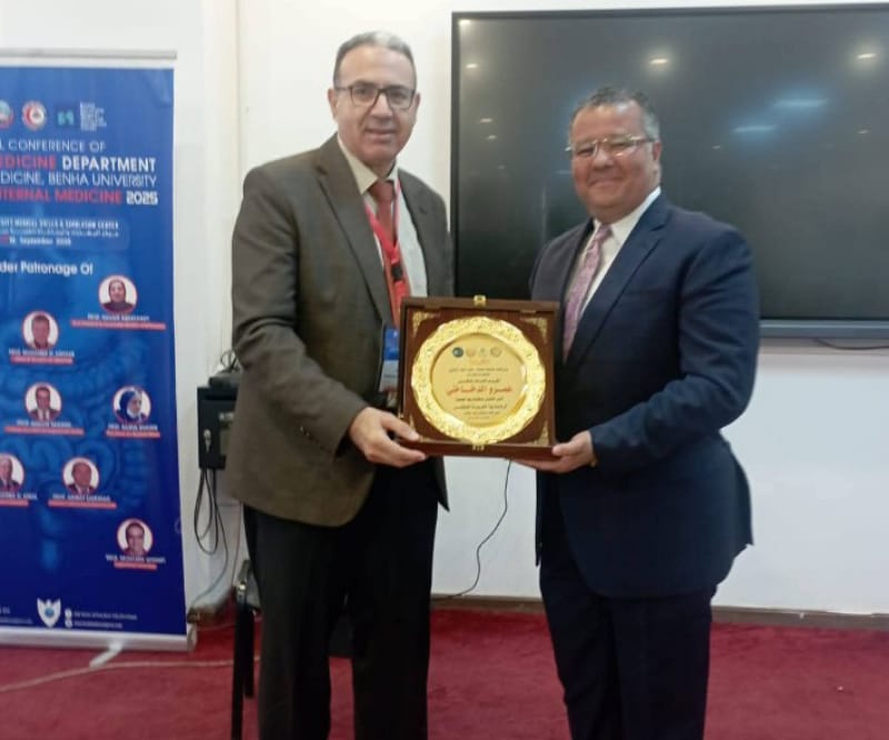 الأستاذ الدكتور عمرو الدخاخني المدير التنفيذي لمستشفيات جامعة بنها
