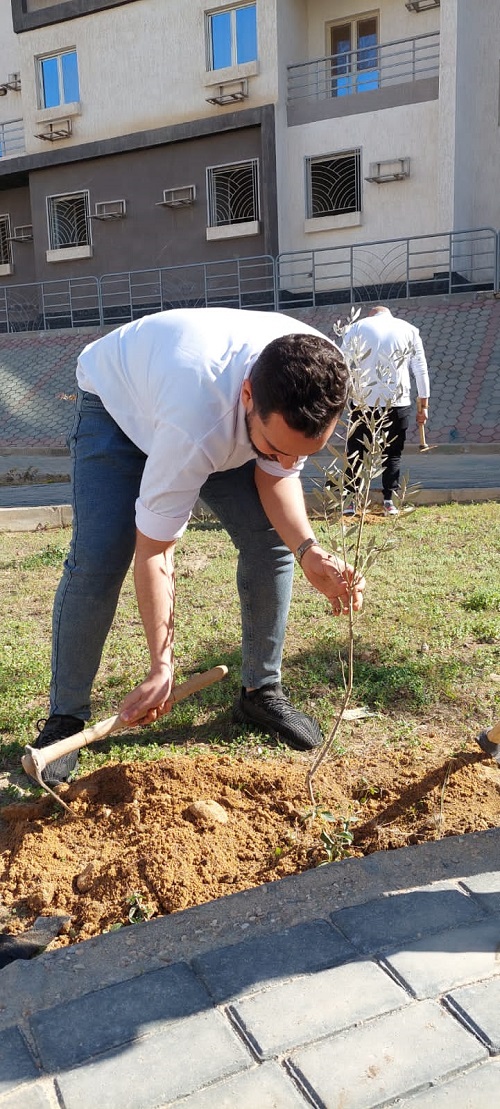حملة لزراعة مليون شجرة مثمرة فى مدينة العبور الجديدة
