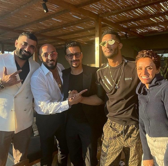 بعد بشرى ..محمد رمضان واحمد الفيشاوى يرفعان شعار 