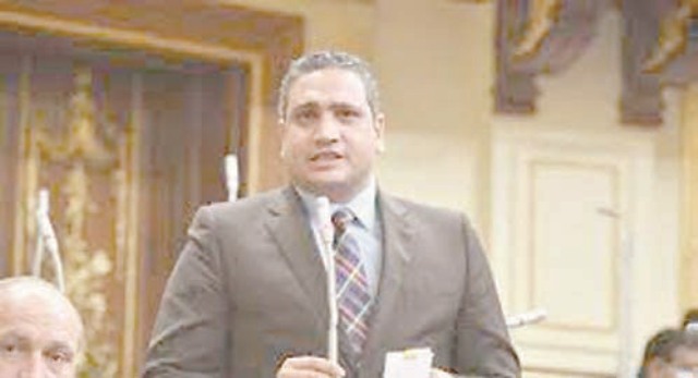 النائب عماد خليل