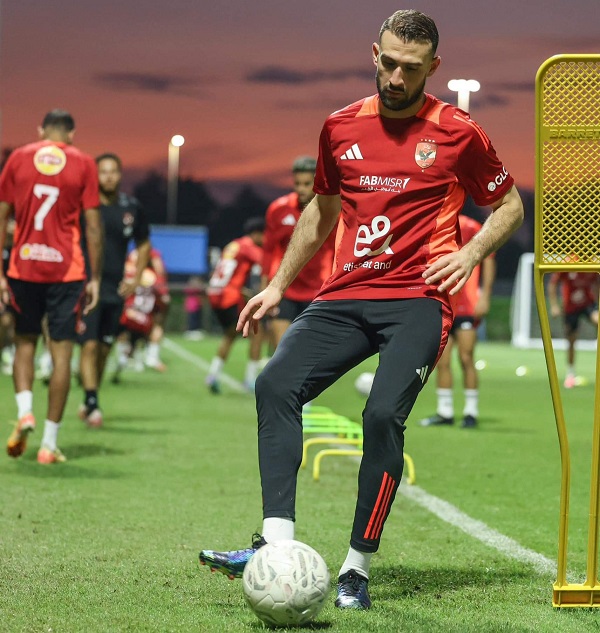 عمر كمال 