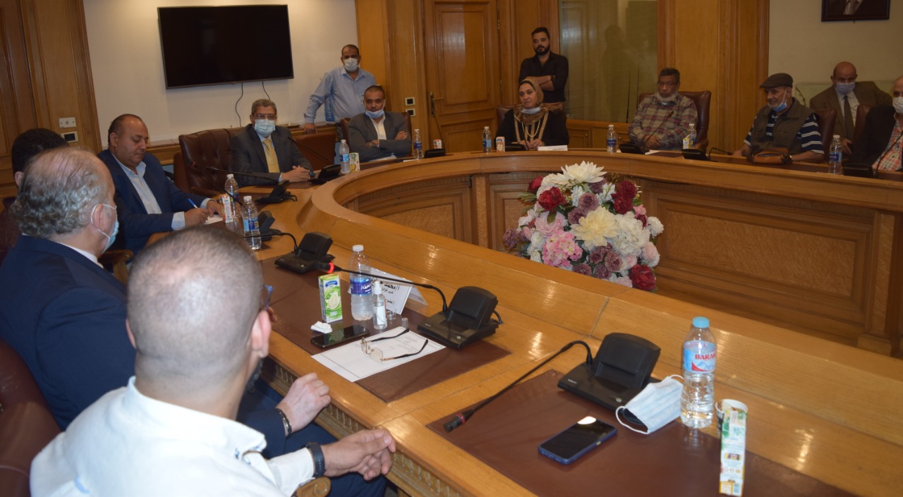 شعبة الاتصالات تناقش آليات ضبط السوق.. و