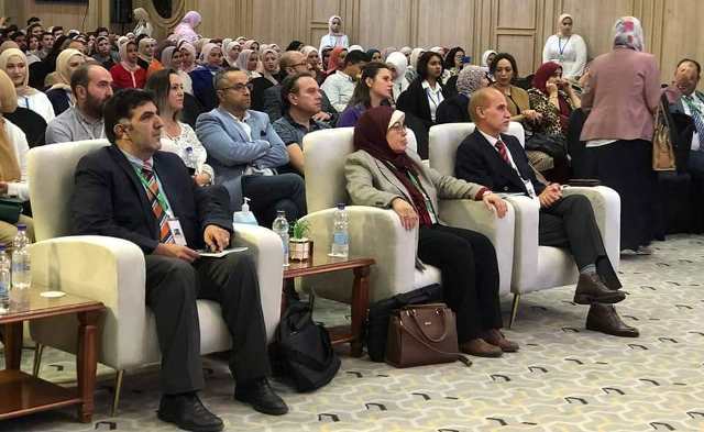 جامعة بدر تفوز بالمركز الـ3 بمؤتمر العلاج الطبيعى مدى الحياة.. صور