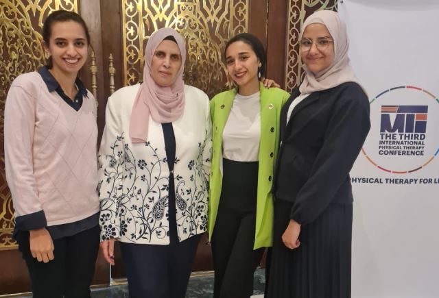 جامعة بدر تفوز بالمركز الـ3 بمؤتمر العلاج الطبيعى مدى الحياة.. صور