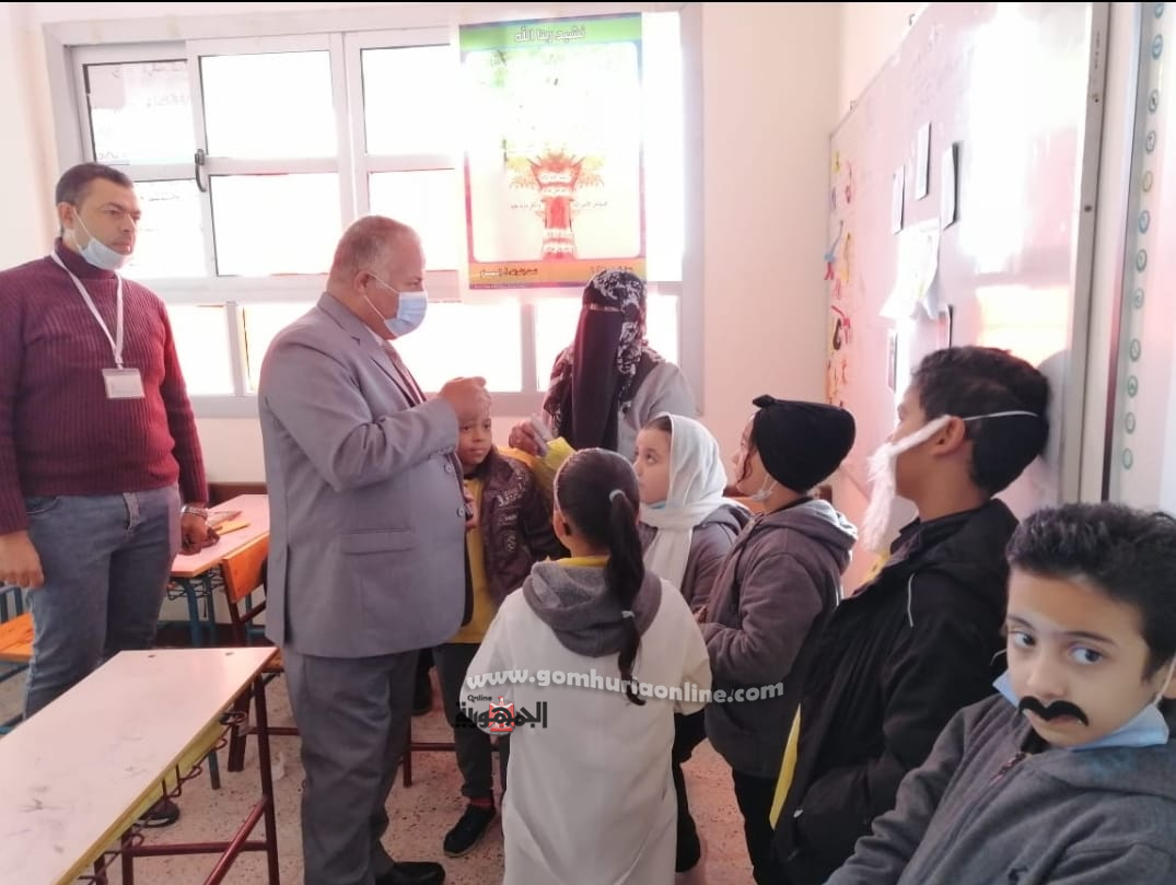 وكيل تعليم دمياط يفاجئ مدرسة المستقبل وزيد بن حارثة ويوجه الشكر لإدارتيهما 