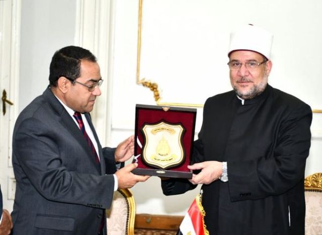 الأوقاف تعلن عن 2000 وظيفة للأئمة والعمال31 يناير المقبل