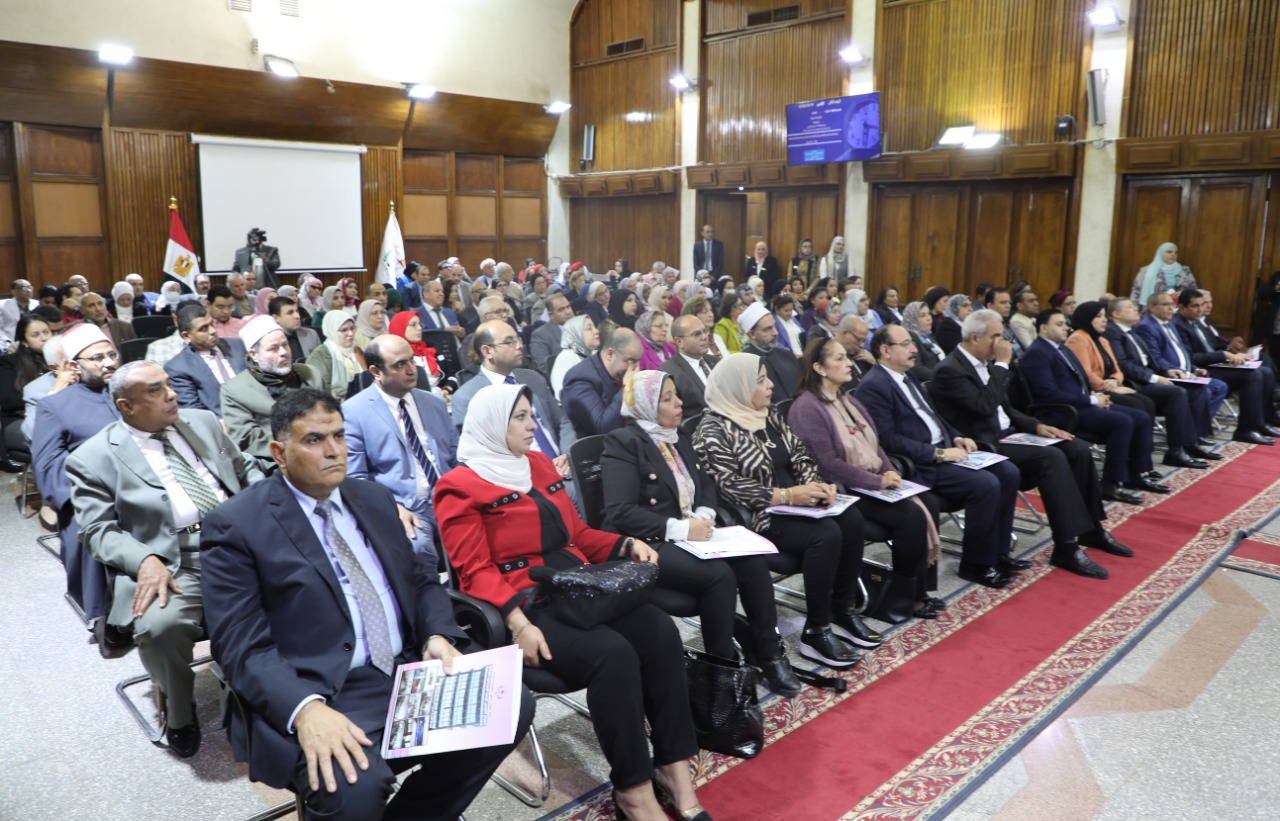 البحوث الاجتماعية يطلق مؤتمر جهود التنمية ومحركات التغيير الاجتماعي