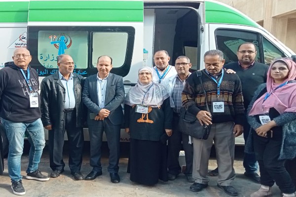الجزار يكلف بإصطحاب سيدة مسنة  لاستكمال علاجها بمستشفي رمد بنها