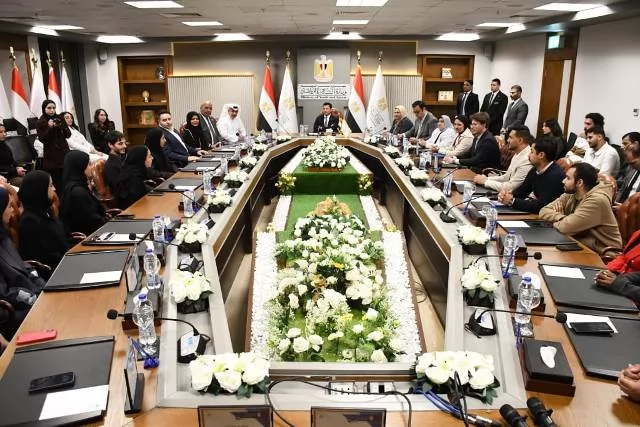 وزير الشباب والرياضة يستقبل وفداً شبابياً قطرياً في زيارة رسمية إلى مصر 