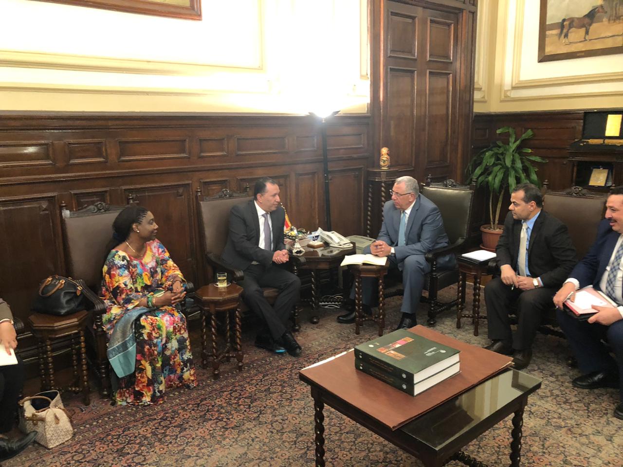 وزير الزراعة يبحث مع مدير برنامج الغذاء العالمى  دعم المرأة المعيلة 