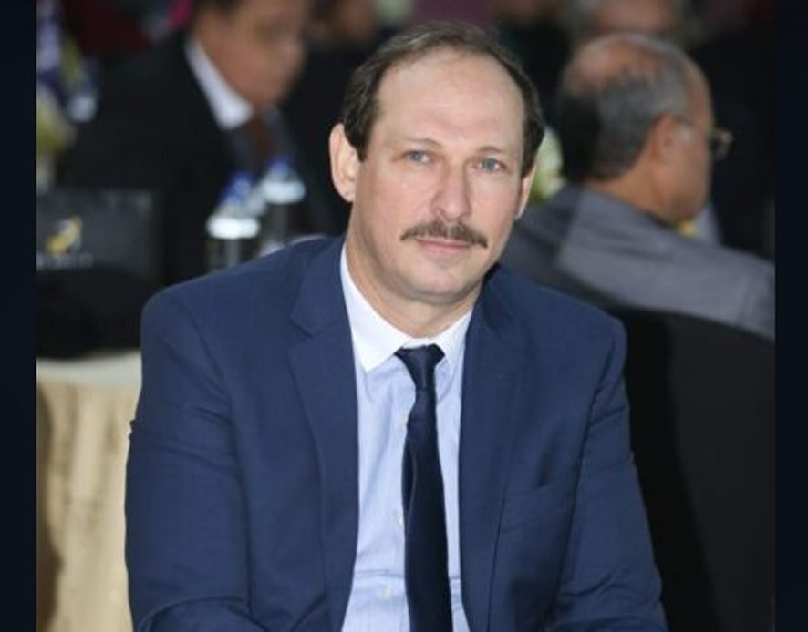 الفنان د. أيمن الشيوي عميد المعهد العالي للفنون المسرحية