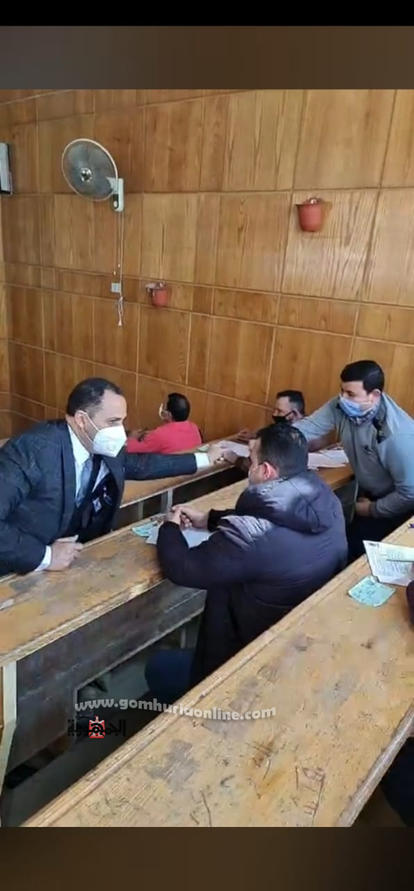 رئيس جامعة دمنهور يتابع سير إمتحانات التعلم المدمج ..صور