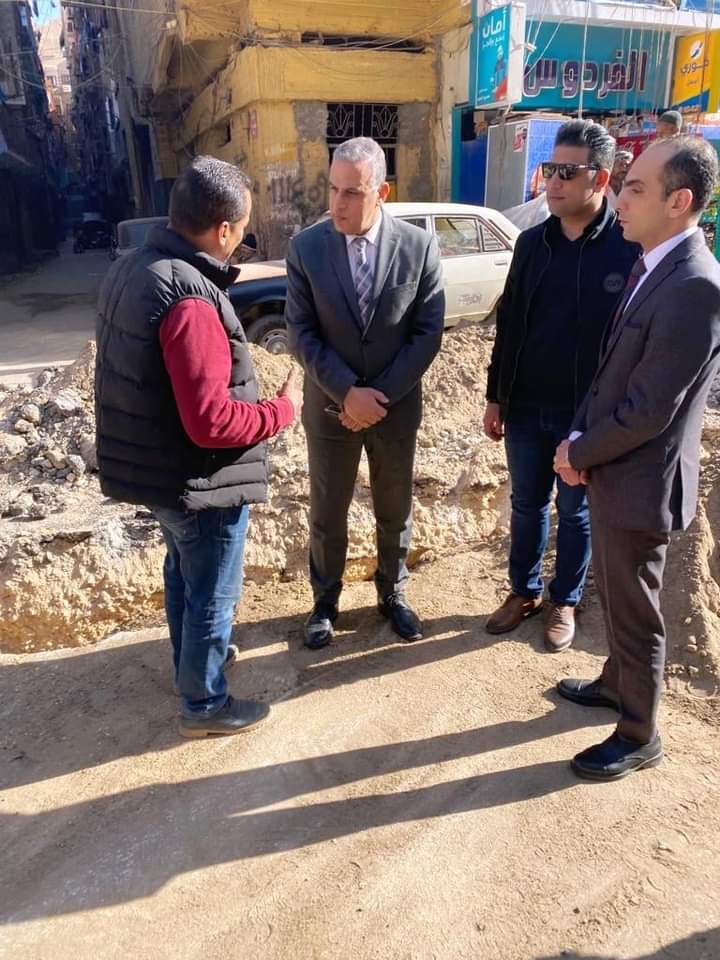 محافظ سوهاج يتفقد أعمال إحلال وتجديد خطوط المياه بطريق سوهاج / أخميم ..صور