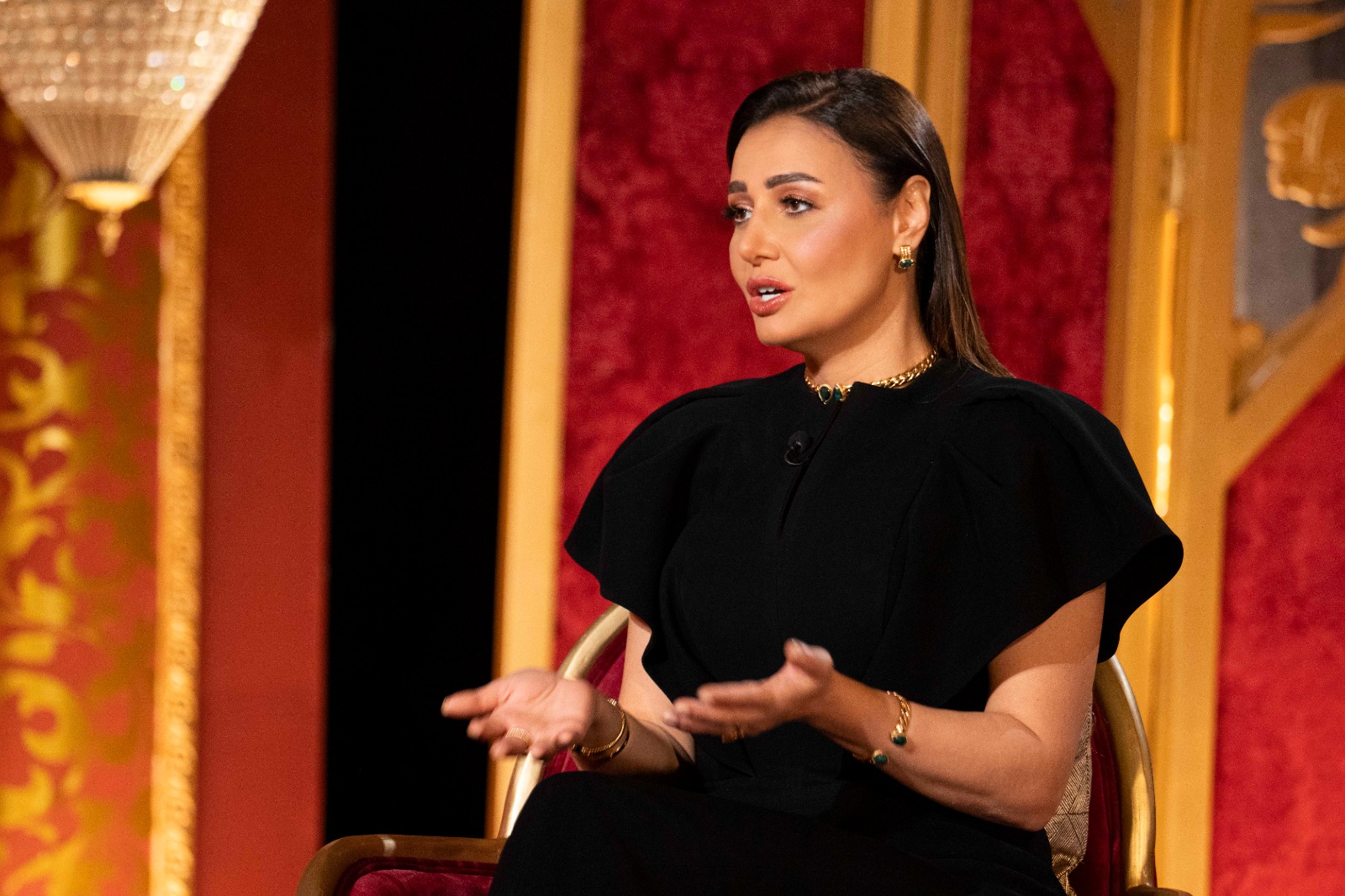 الفنانة حلا شيحة