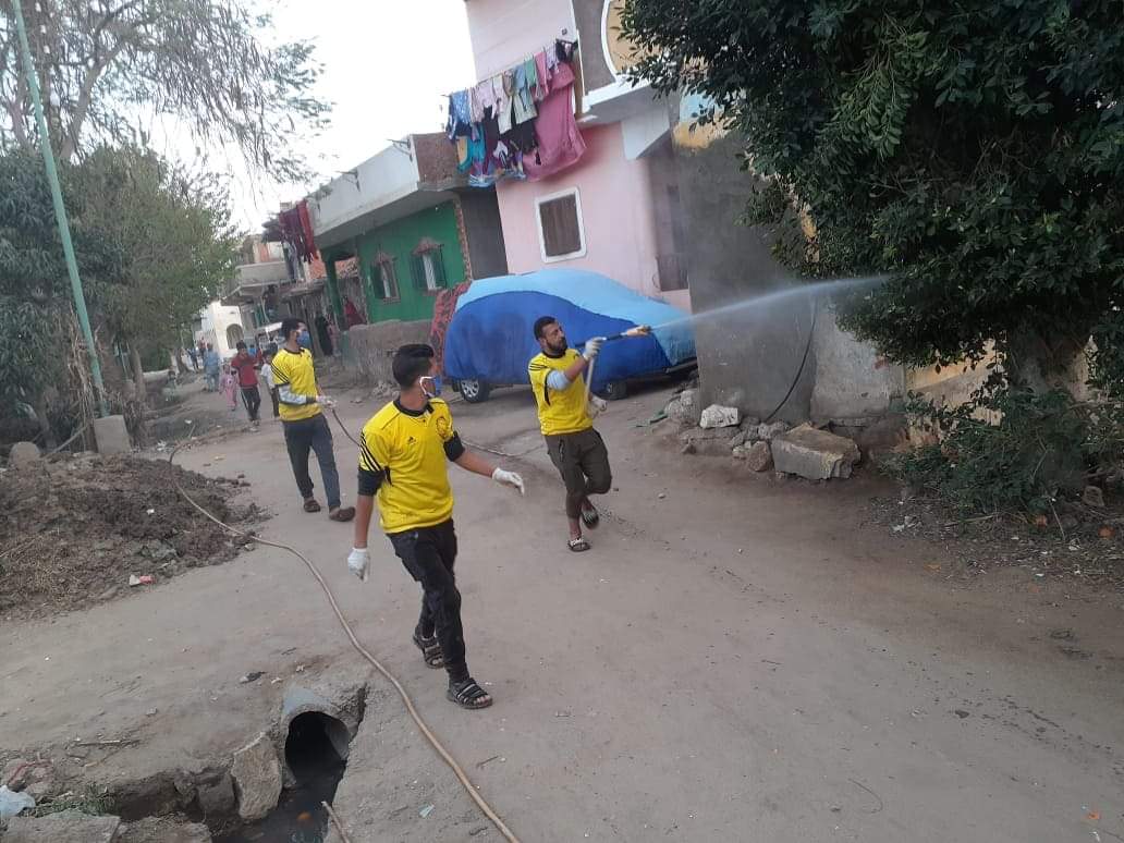 جمعية النهوض بالريف تقيم منافذ بيع مخفضة و تطهر منافذ و شوارع بني سلامة 