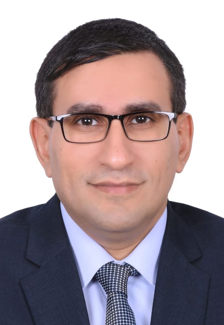 أحمد خطاب مدير المعهد القومى للاتصالات 