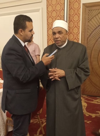 الشيخ جابر طايع ومحرر جمهورية اون لاين 