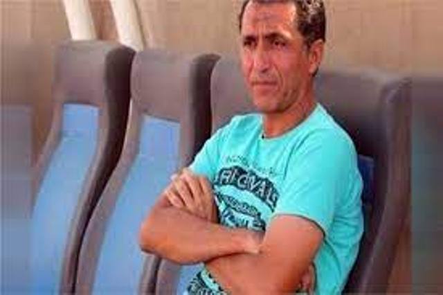 عبد الناصر محمد المدير الفني للفريق الكروي الأول بنادي النجوم