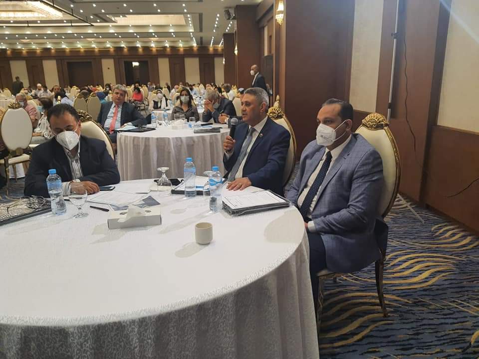 جانب من المؤتمر 
