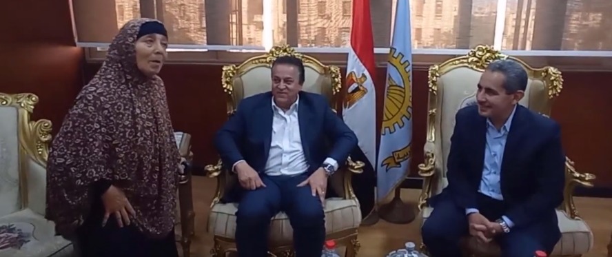   خالد عبد الغفار يستقبل 
