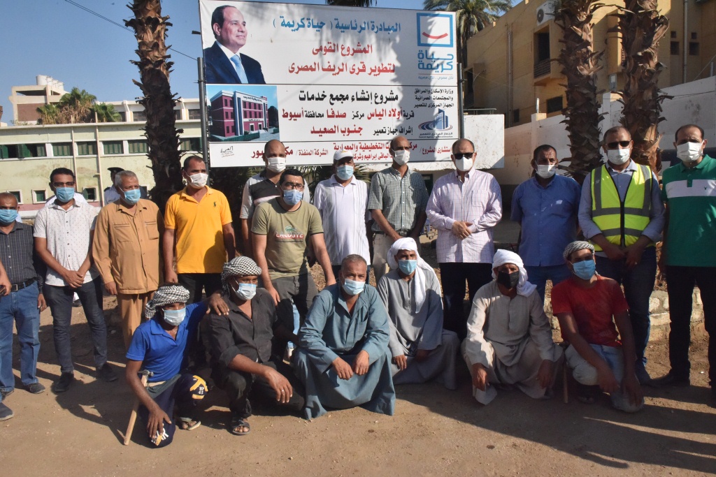 محافظ أسيوط يتفقد الاعمال الانشائية بمركز صدفا   