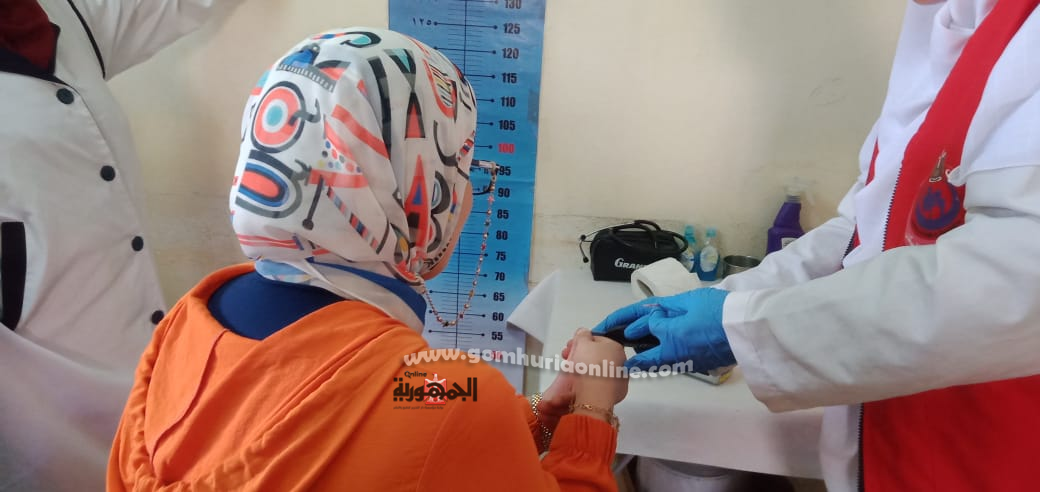 الكشف على 228 ألف و559 مواطنا  خلال 20 يوما ضمن حملة 100يوم صحة