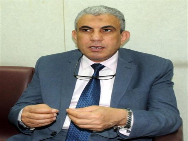 عادل عبدالفضيل