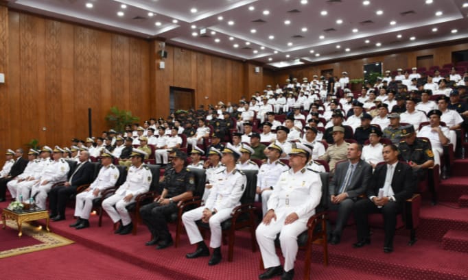 احتفالات اكاديمية الشرطة