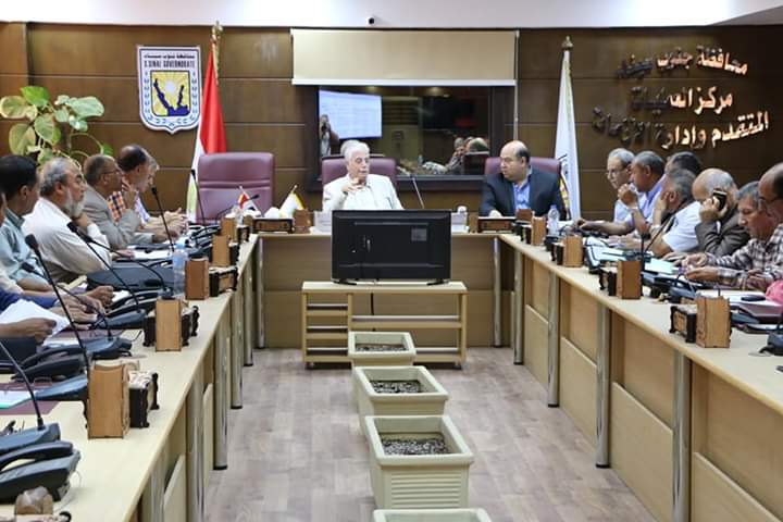 فودة يتابع  استكمال اجراءات تثبيت 406 من العمالة المتعاقدة